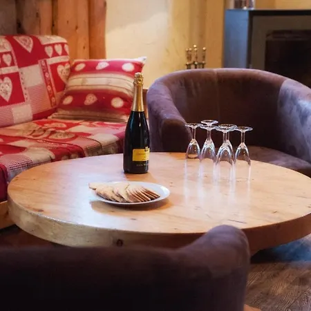 La Taniere Des Copains A La Bresse, Ideale Pour Se Retrouver En Famille Ou Entre Amis * La Bresse