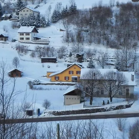 La Taniere Des Copains A La Bresse, Ideale Pour Se Retrouver En Famille Ou Entre Amis